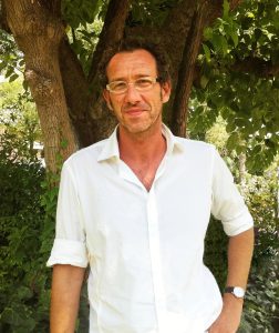 El escritor Ricardo Menéndez Salmón.