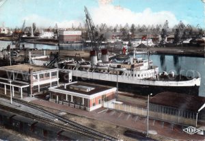 Puerto de Dunkerque. Francia - Postal (1966) Anverso.