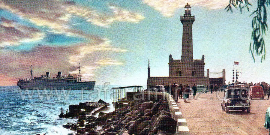 Atardecer en el Rompeolas. Barcelona. Postal años 40-50.