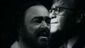 "Live like horses": Elton John, Pavarotti & Friends.