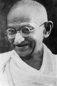 Retrato de Mahatma Gandhi. Blog de Rafael Ramírez.