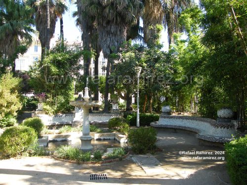 Jardines en el Paseo del Parque (Málaga).