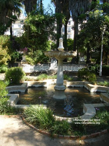 Jardines en el Paseo del Parque (Málaga).