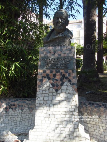 Busto conmemorativo en el Paseo del Parque (Málaga).