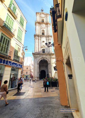 Un paseo por Málaga: fotos de otra perspectiva (2024).  Blog de Rafael Ramírez.
