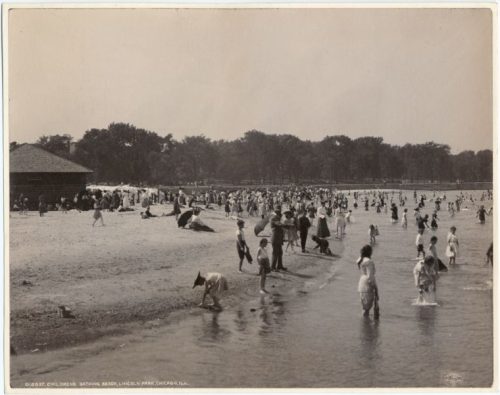 Playa donde se bañan los jóvenes, Lincoln Park, Illinois. 