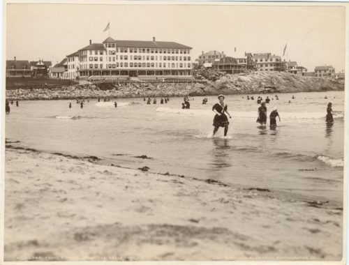 Hotel Young, desde la playa, York, Maine.