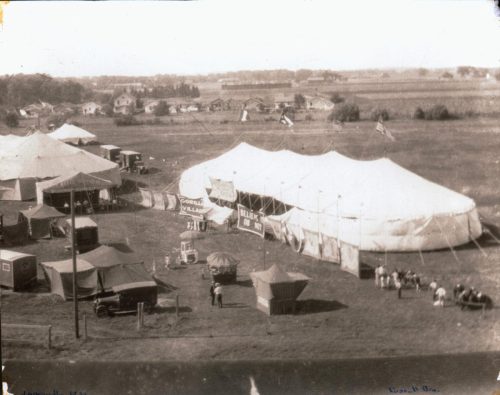 Circo Russell Bros., 1932. 