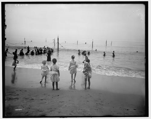 En la playa (1900).