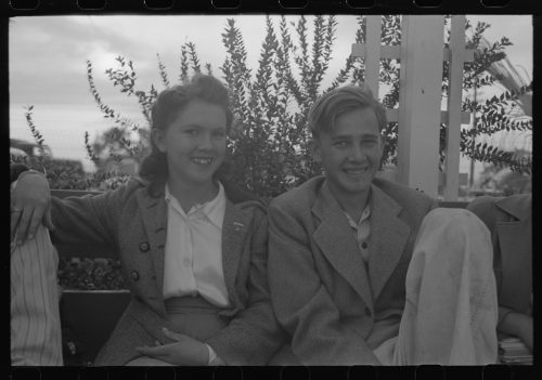 El Centro (alrededores), California. Jóvenes en la Feria del Condado de Imperial. 