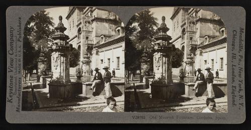 Antigua fuente árabe, Córdoba, España18xx