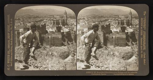 Sudoeste. desde Gibralfaro sobre Málaga y su espléndida catedral, España (1908).